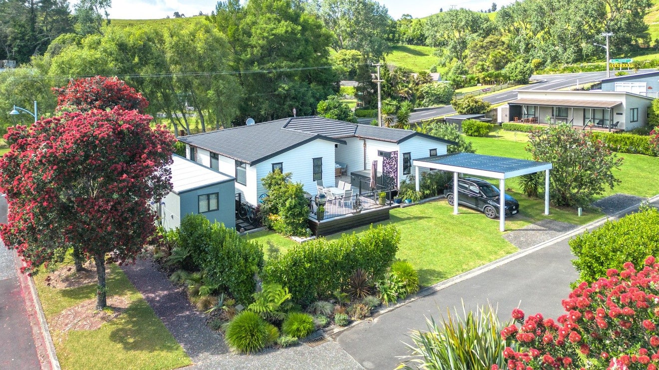 1 Kingfisher Way, Whiritoa, Waihi - Carousel 2