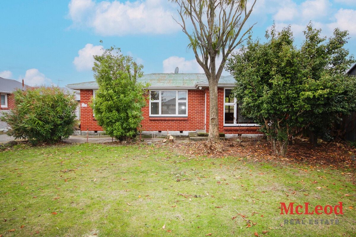 33 Wellington Street, Hampstead, Ashburton - Carousel 1