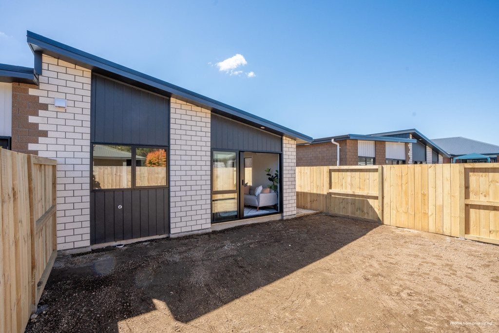 4/22 Dalgliesh Avenue, Forest Lake, Hamilton - Carousel 2