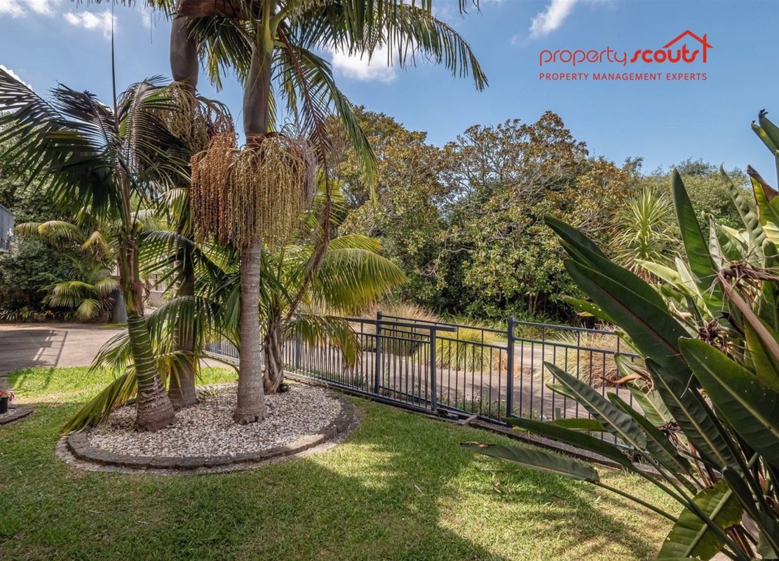 9A Penzance Road, Mairangi Bay, Auckland - Carousel 2