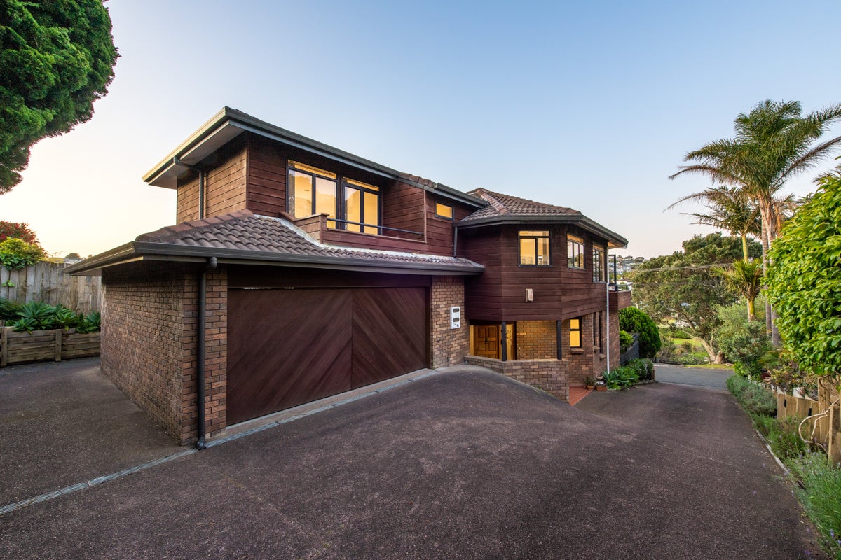 1/30 Prospect Terrace, Milford, Auckland - Carousel 1