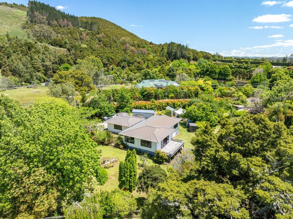 457 Crane Road, Kamo - Carousel 1