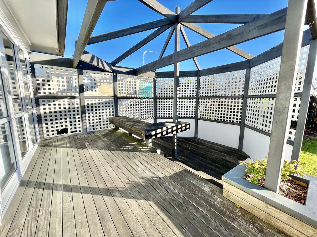 1/213 Te Atatu Road, Te Atatū South, Auckland - Carousel 2