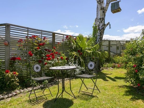 33 Sunset Street, Hilltop, Taupo - Carousel 2