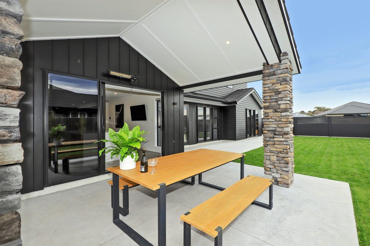 40 Aspiring Drive, Poraiti, Napier - Carousel 2