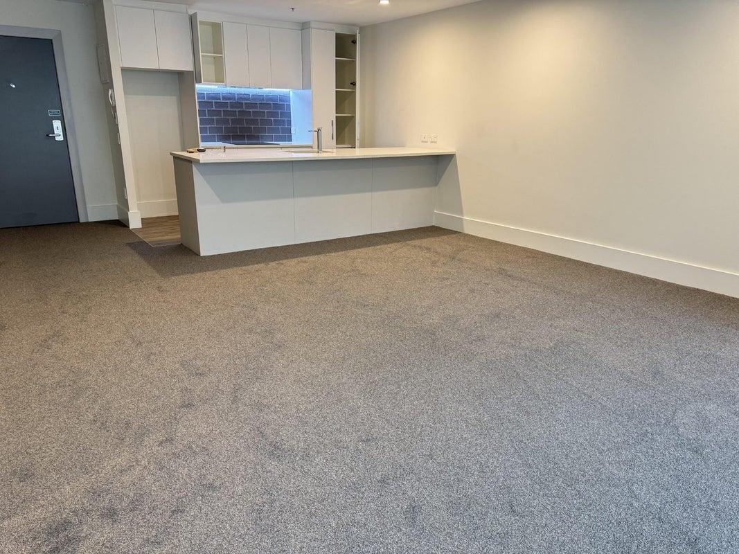 305/8 Whitaker Place, Grafton, Auckland - Carousel 1