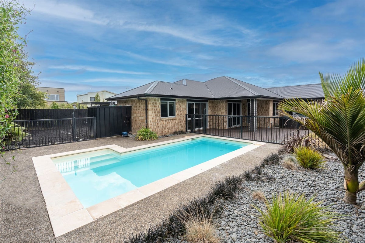 11 Tennille Street, Flagstaff, Hamilton - Carousel 20