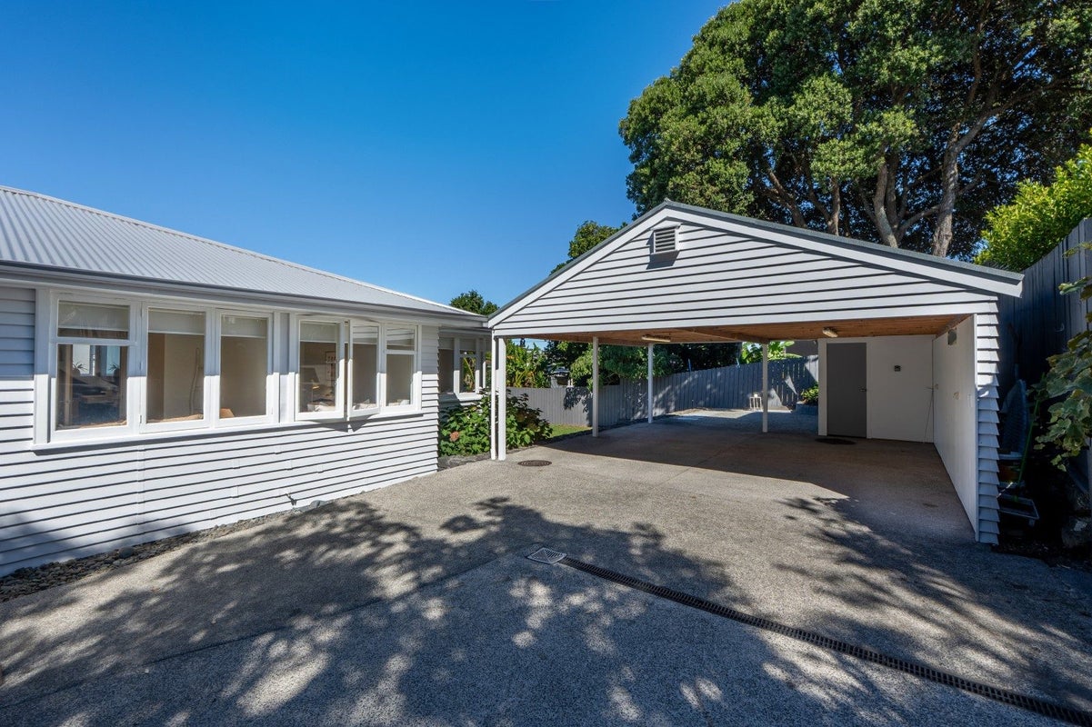 20A Rossmay Terrace, Mount Eden, Auckland - Carousel 2