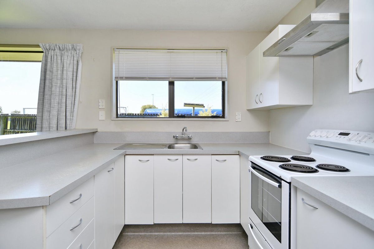 2/34 Tilford Street, Woolston, Christchurch - Carousel 2