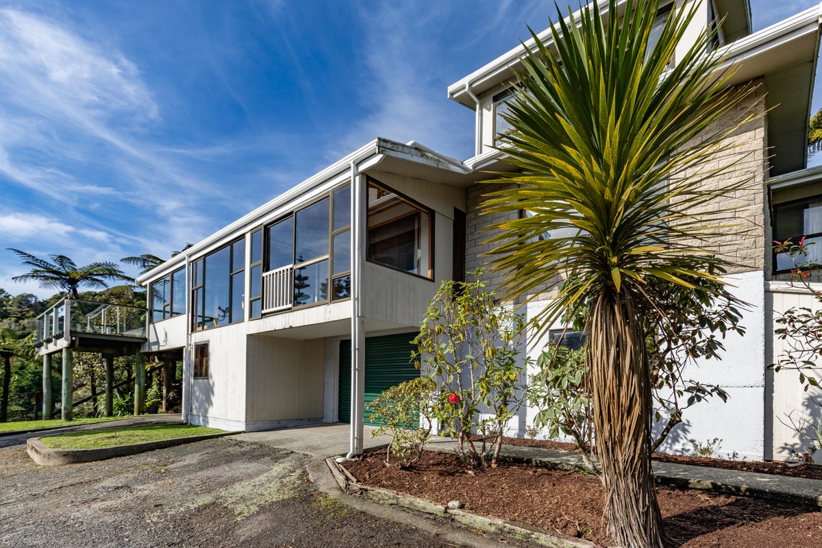 16 Power Road, Karoro, Greymouth - Carousel 1