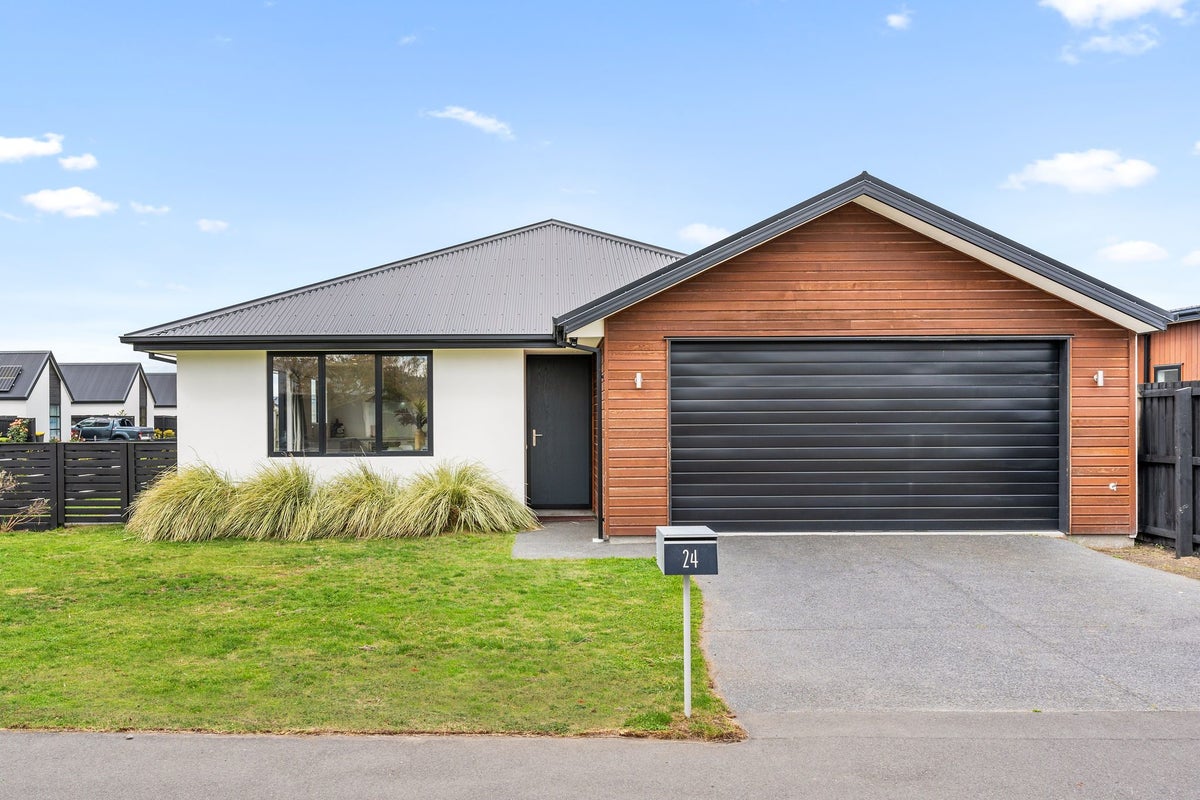 2 Berg Way, BELFAST, CHRISTCHURCH - Carousel 1