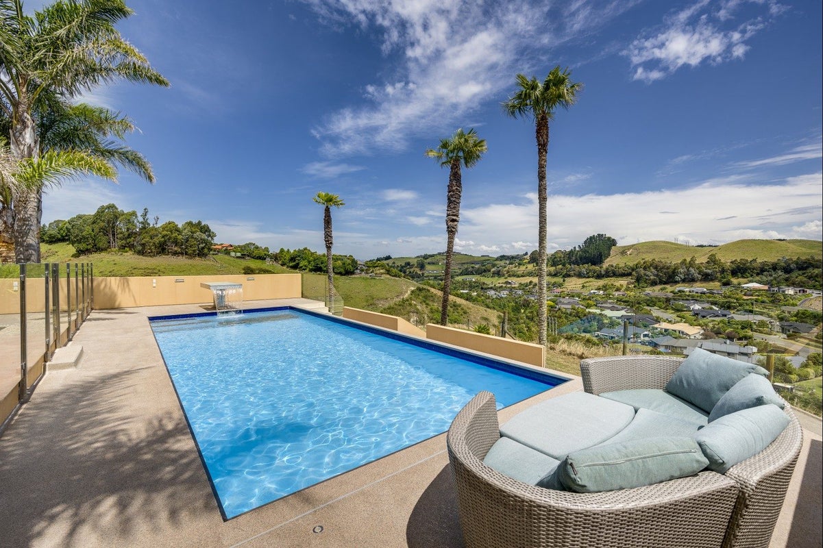 125 Tironui Drive, Taradale, Napier - Carousel 2