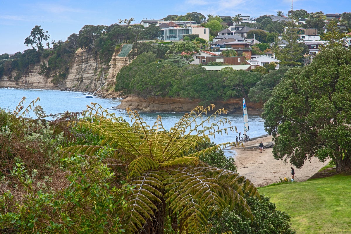 7A Waiake Street, Torbay, Auckland - Carousel 2