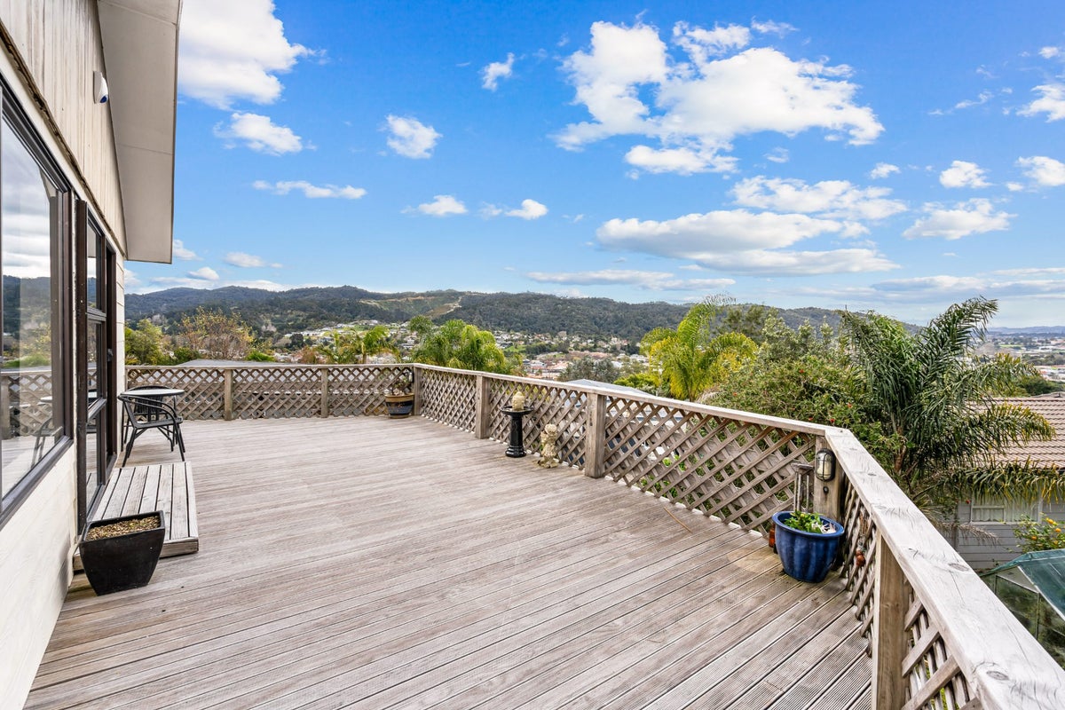 8C Mountain Road, Morningside, Whangarei - Carousel 1