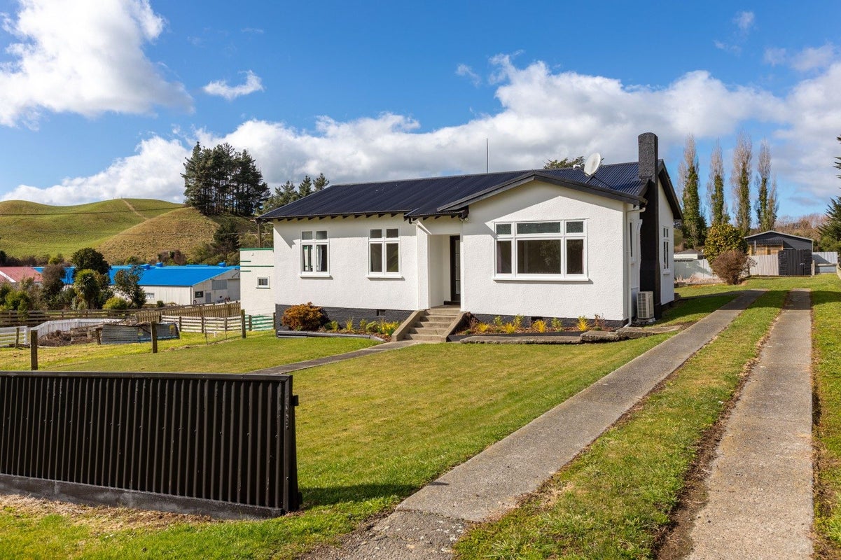 87 Hovding Street, Norsewood, Tararua, Manawatu / Whanganui - Carousel 2