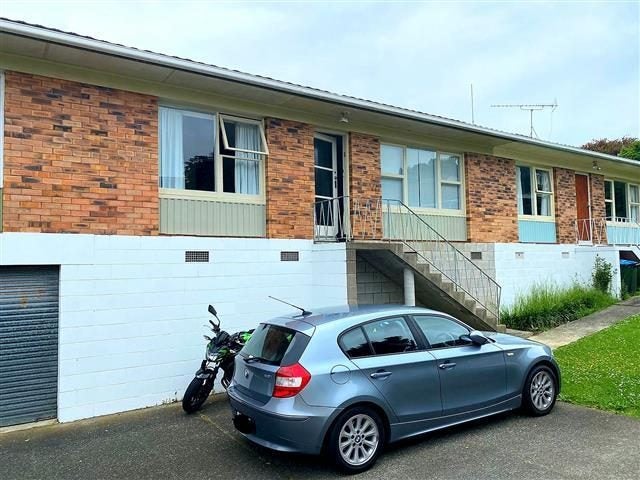 2/12A Bay Road, St Heliers, Auckland - Carousel 2