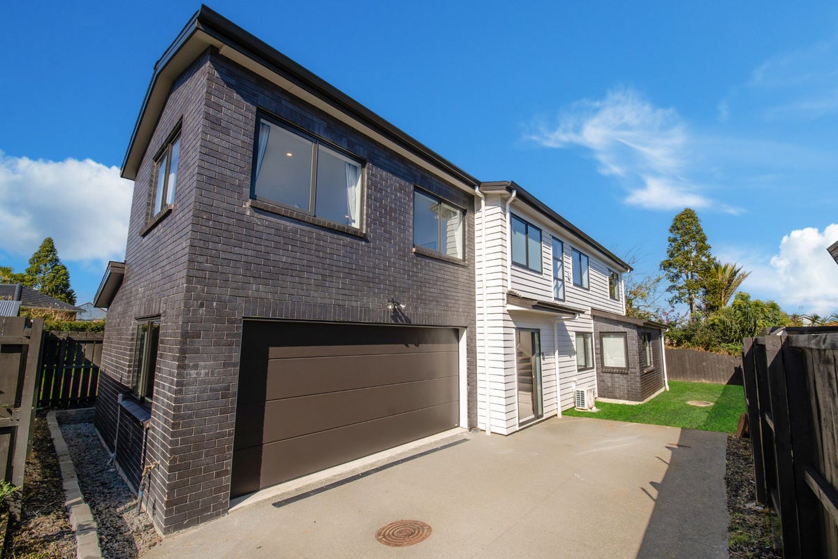 62A Namata Road, One Tree Hill, Auckland - Carousel 1