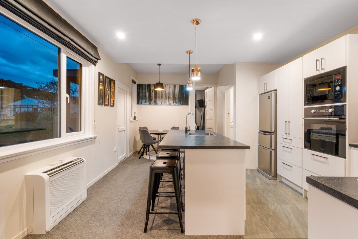 29 Tannadice Street, Normanby, Dunedin - Carousel 2
