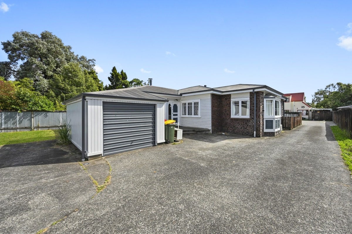 23A Knighton Road, Hillcrest, Hamilton - Carousel 1