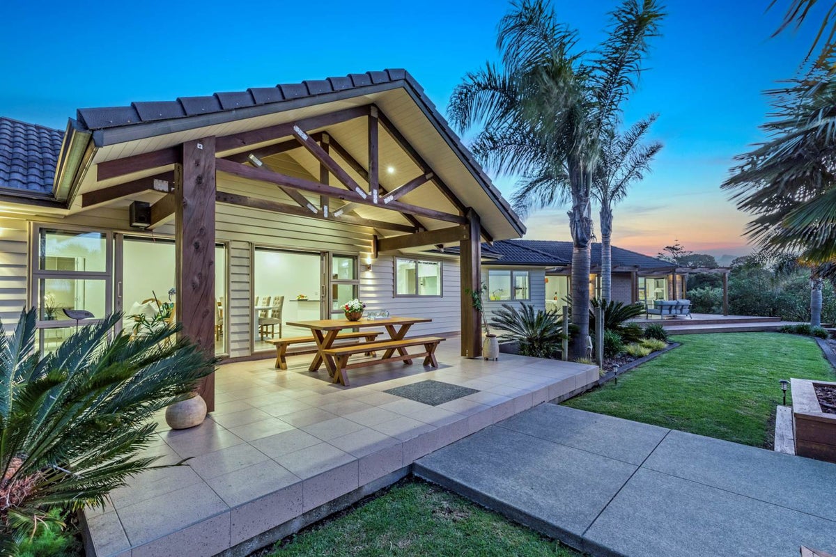 127 Vaughans Road, Albany - Carousel 2