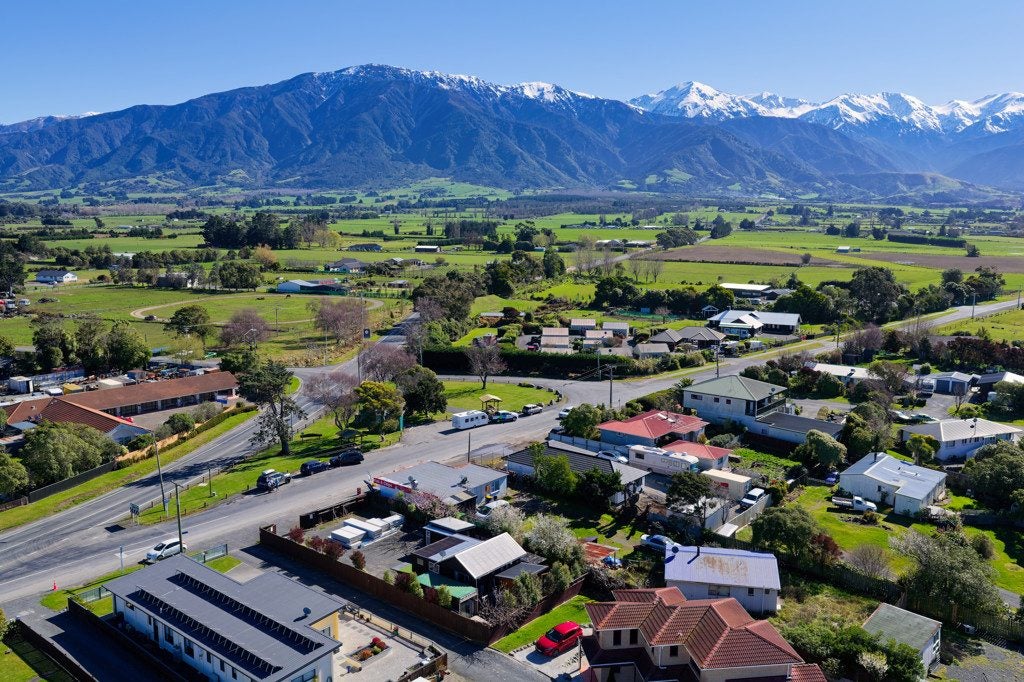 238 Beach Road, Kaikoura, Kaikoura, Marlborough - Carousel 2