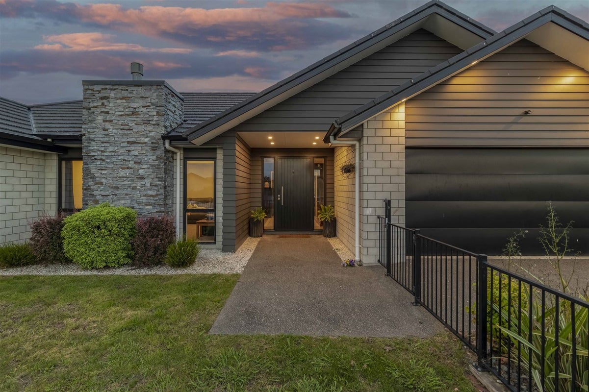 10 Beaufort Place, Flagstaff, Hamilton - Carousel 2