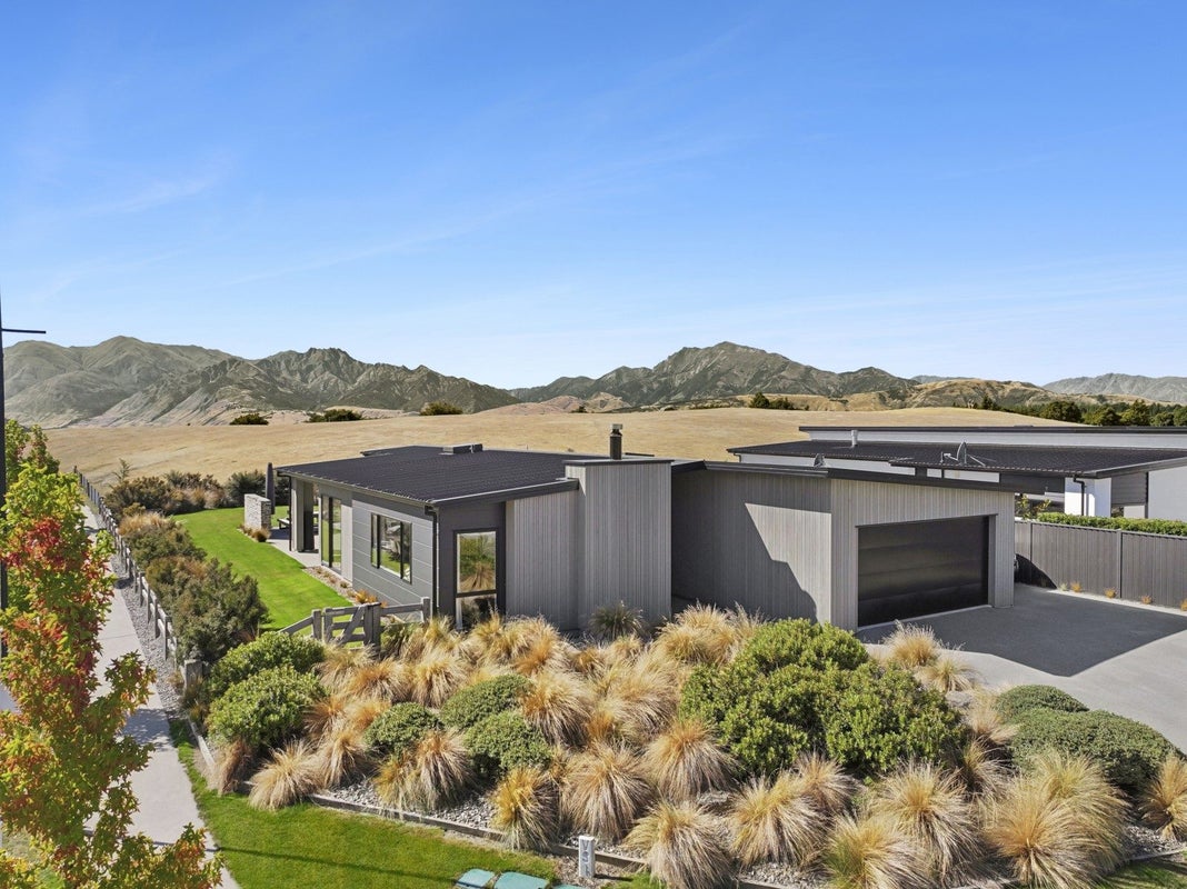 75 Infinity Drive, Wanaka - Carousel 1