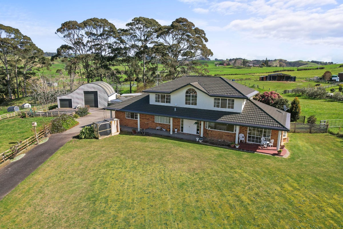 710 Back Miranda Road, Thames - Carousel 1
