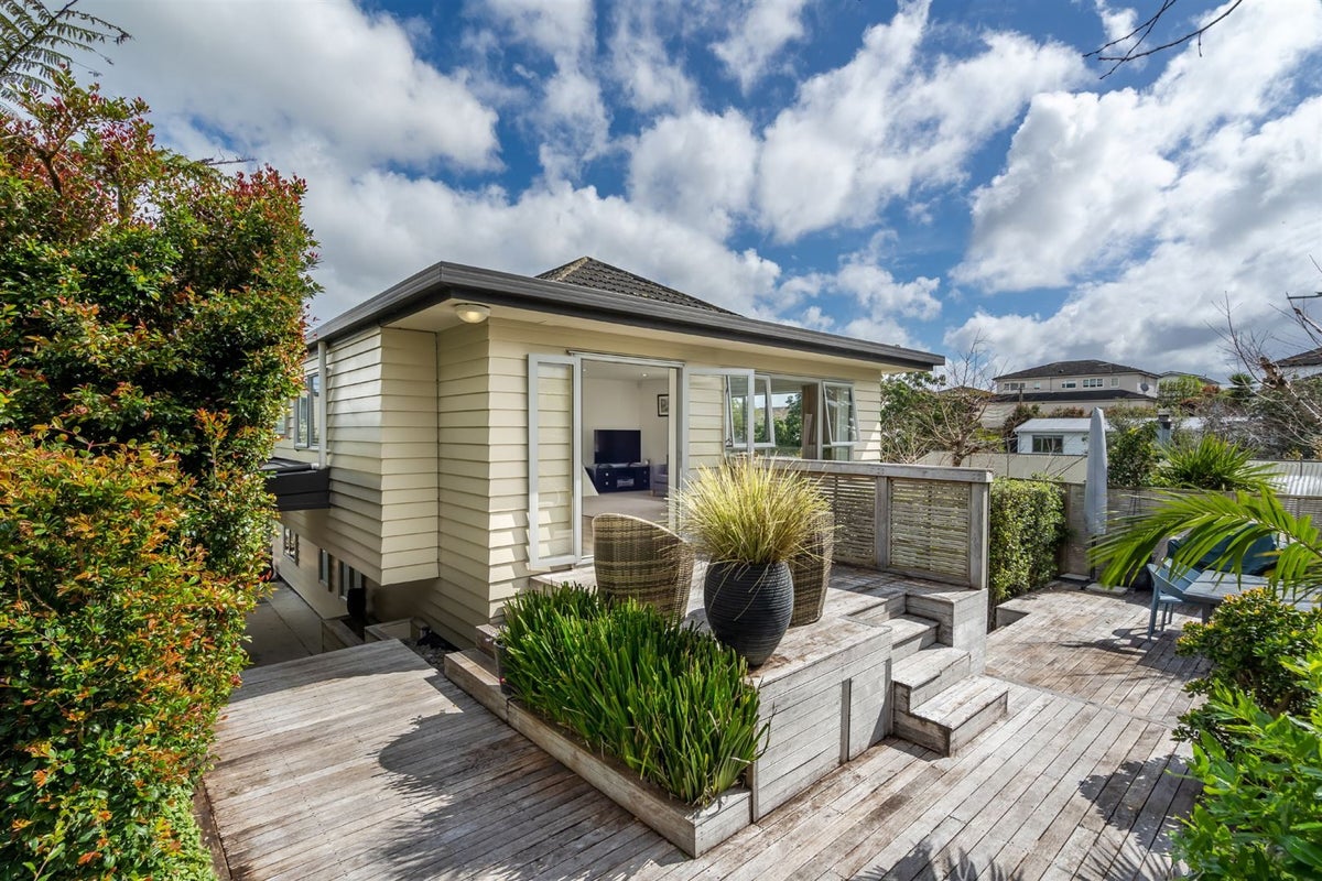 3/21 Stanley Avenue, Milford, Auckland - Carousel 1