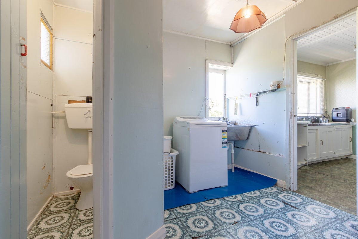 1 Windsor Street, Dannevirke, Dannevirke - Carousel 14