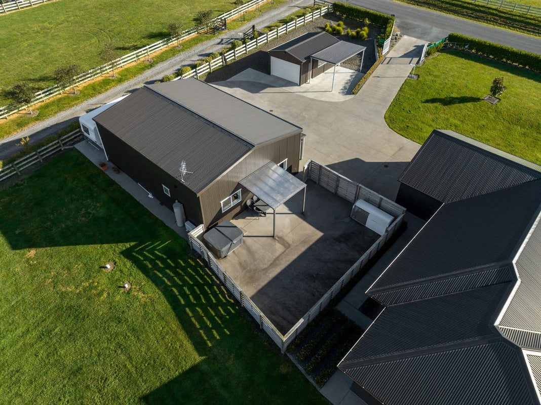 10 Betty May Drive, Pyes Pa, Tauranga - Carousel 50