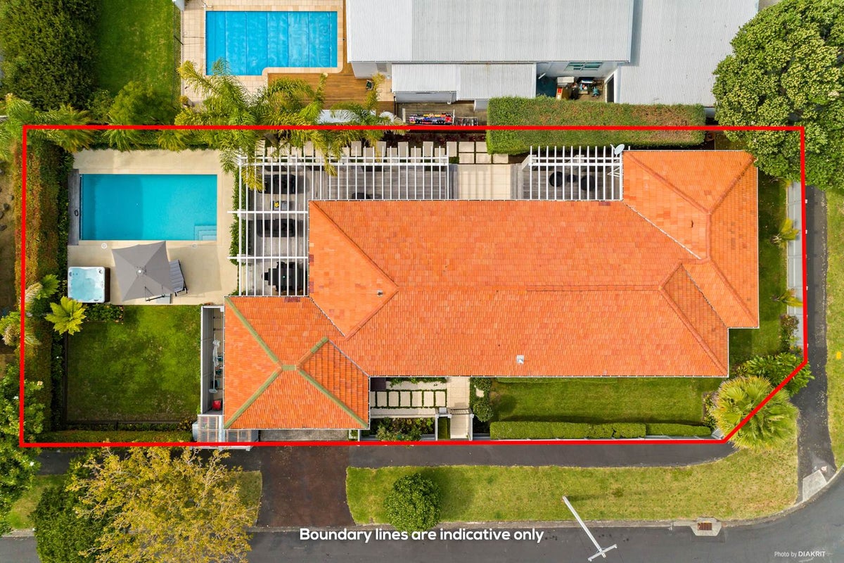 94 Vale Road, Glendowie, Auckland - Carousel 1