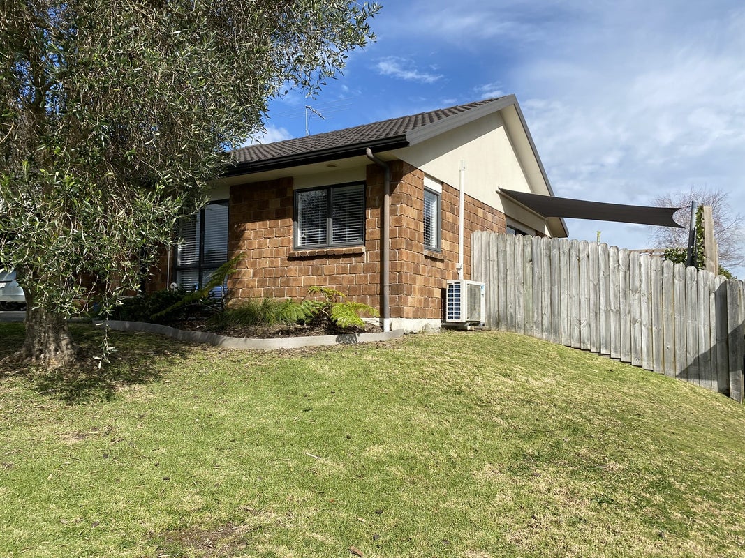 19 George Deane Place, Greenhithe, Auckland - Carousel 17