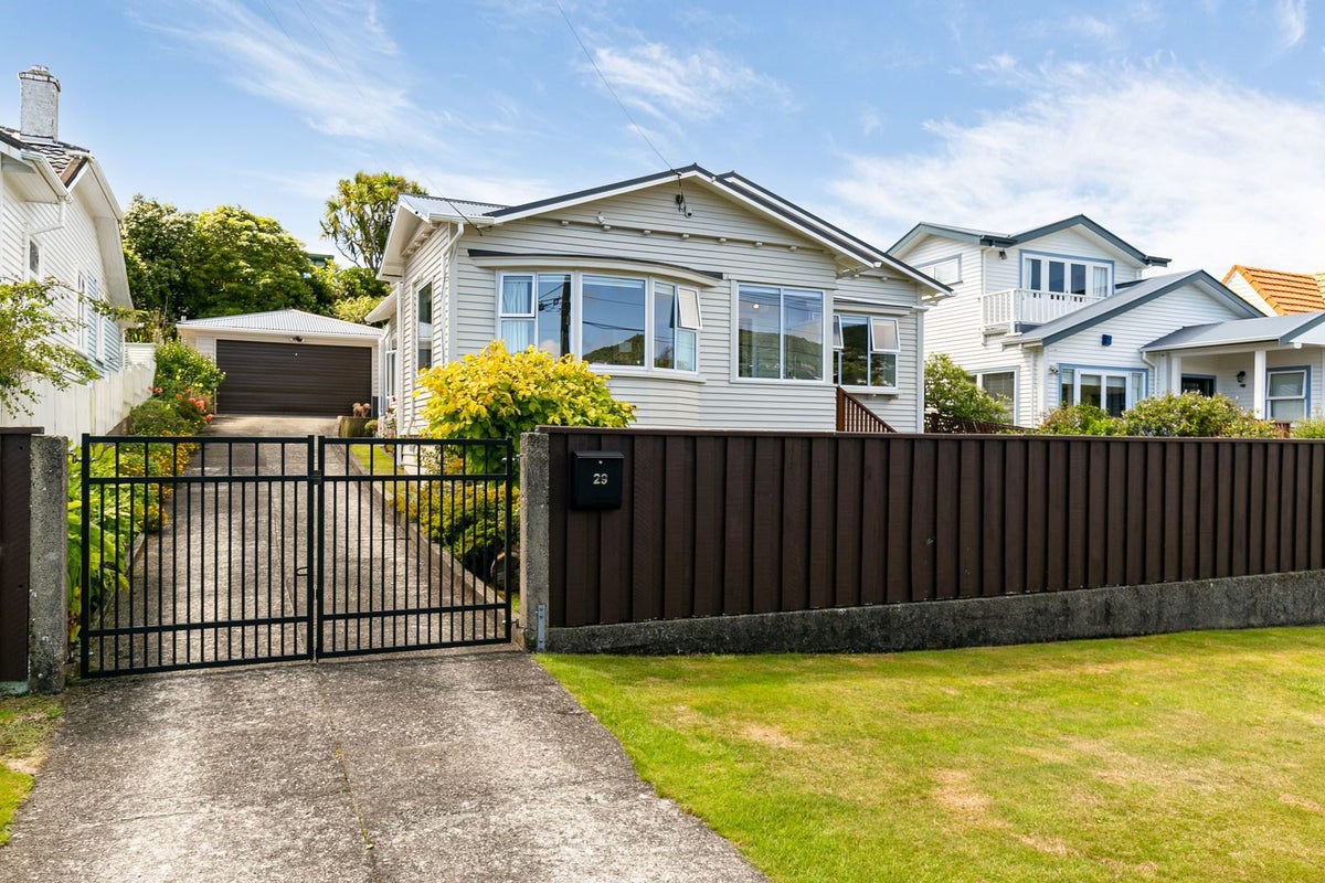 29 Cooper Street, Karori, Wellington - Carousel 2