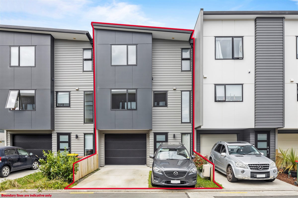 14/5 Perekia Street, Albany, Auckland - Carousel 2