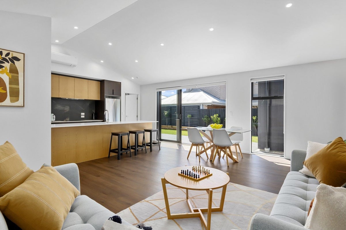 29A Grafton Street, Waltham, Christchurch - Carousel 1