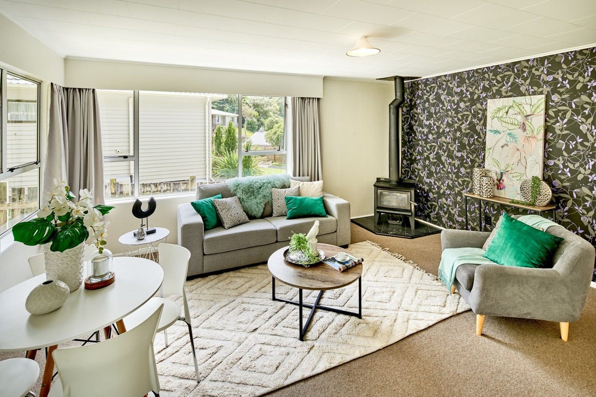 2/21 Puriri Street, Wainuiomata, Lower Hutt - Carousel 1