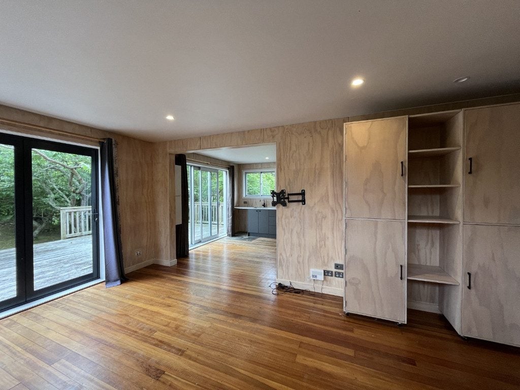 56B Parsons Street, Frankleigh Park, New Plymouth - Carousel 2