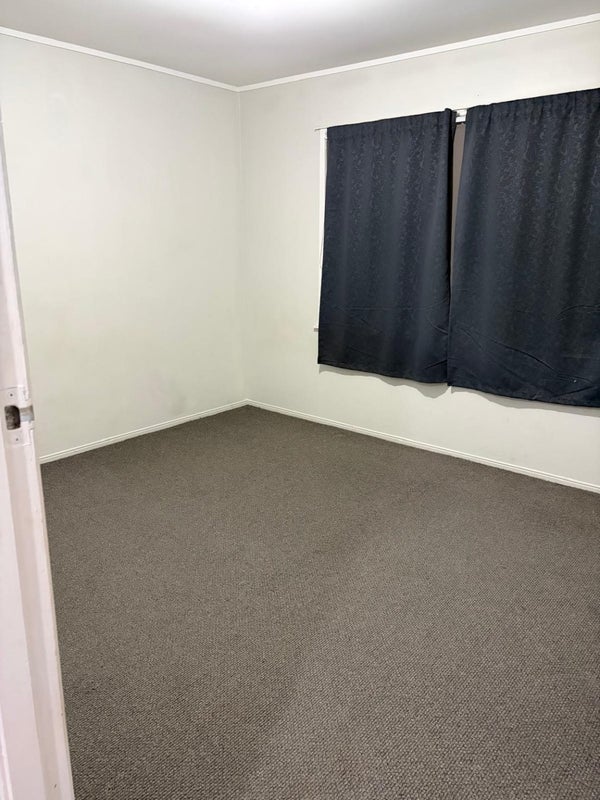 2/3 Ranfurly Road, Papatoetoe, Auckland - Carousel 13