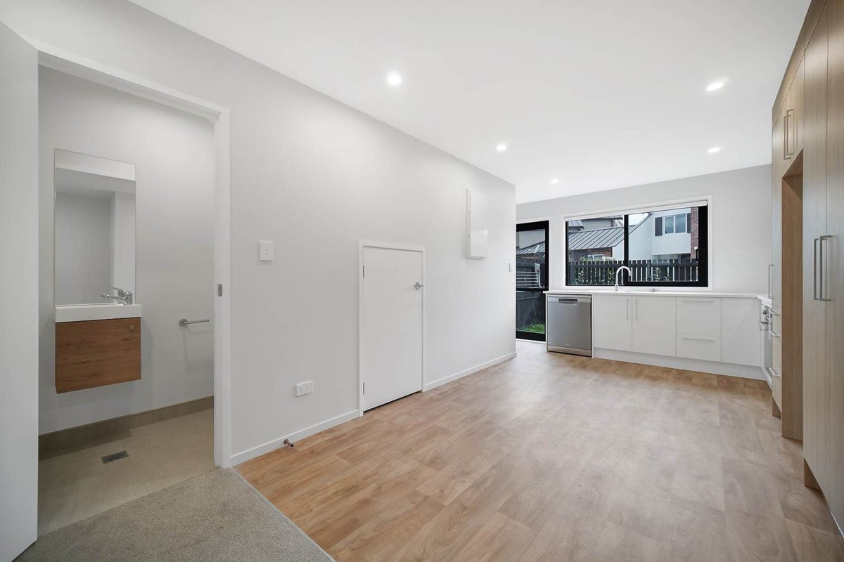 13 Tima Lane, Mangere Bridge, Auckland - Carousel 2