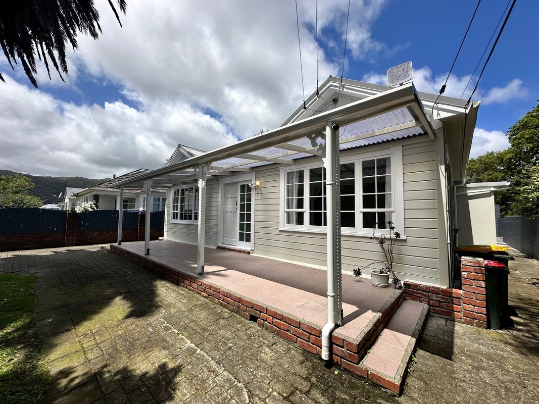 172 Naenae Road, Naenae, Lower Hutt - Carousel 2