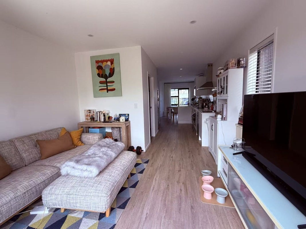 14 Rauemi Way, Te Atatū South, Auckland - Carousel 2