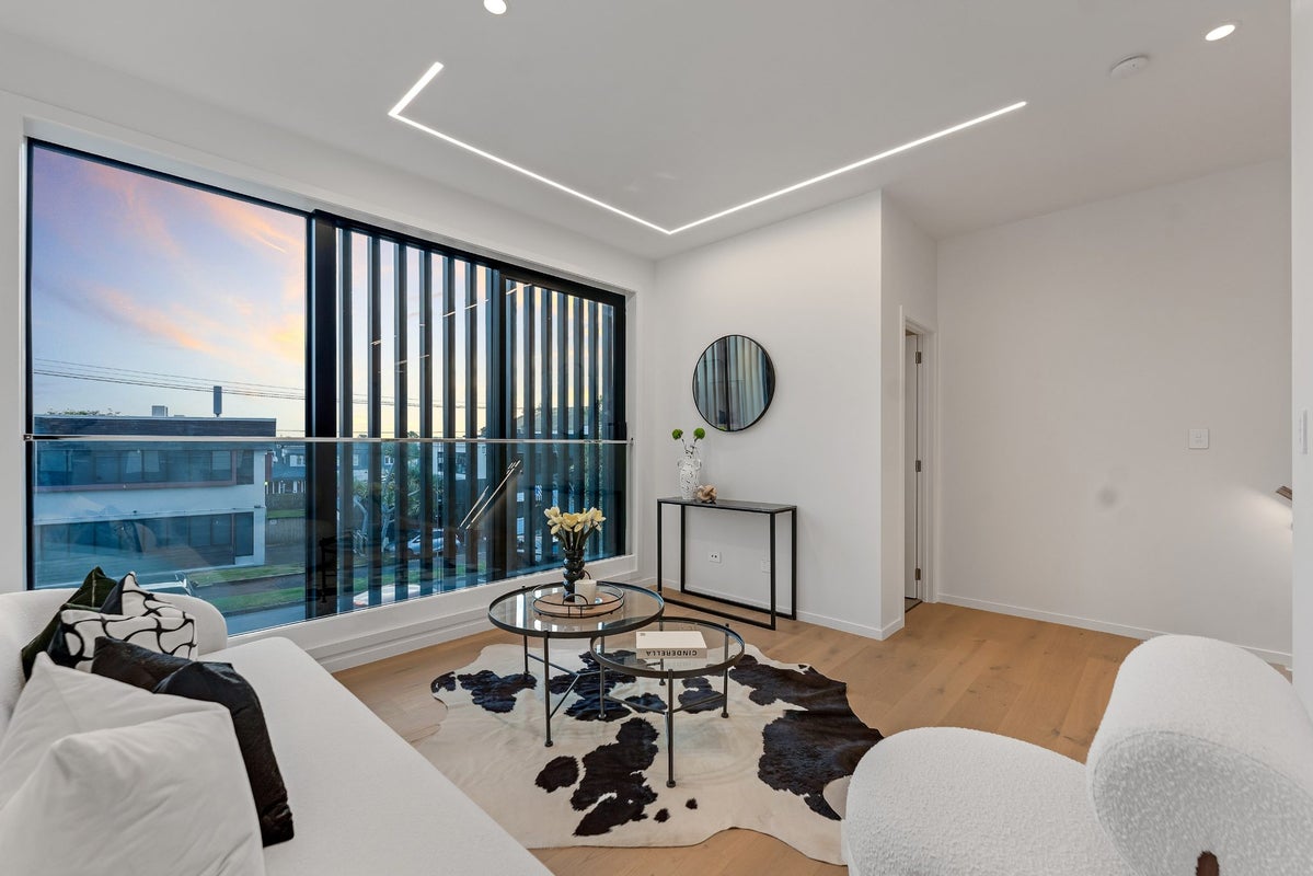 1/4 Patey Street, Epsom, Auckland - Carousel 1