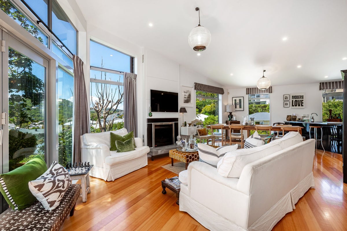 33 Weld Street, Wadestown, Wellington - Carousel 2