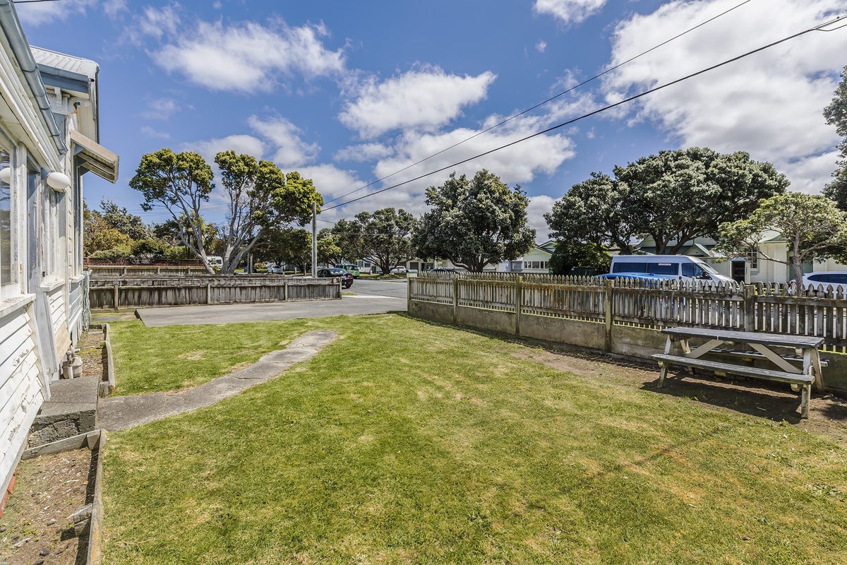 26 Chelsea Street, Miramar, Wellington - Carousel 2
