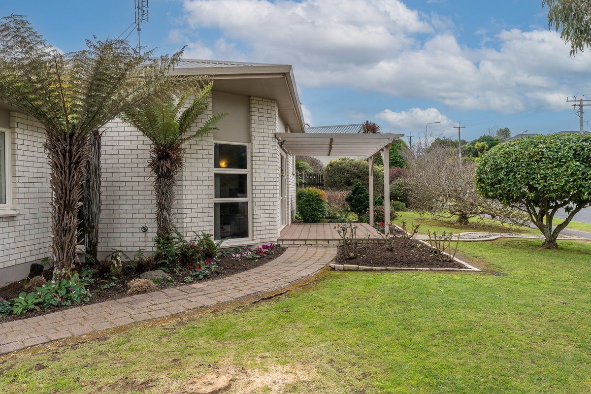 53 Splitt Avenue, Glenview, Hamilton, Waikato - Carousel 2