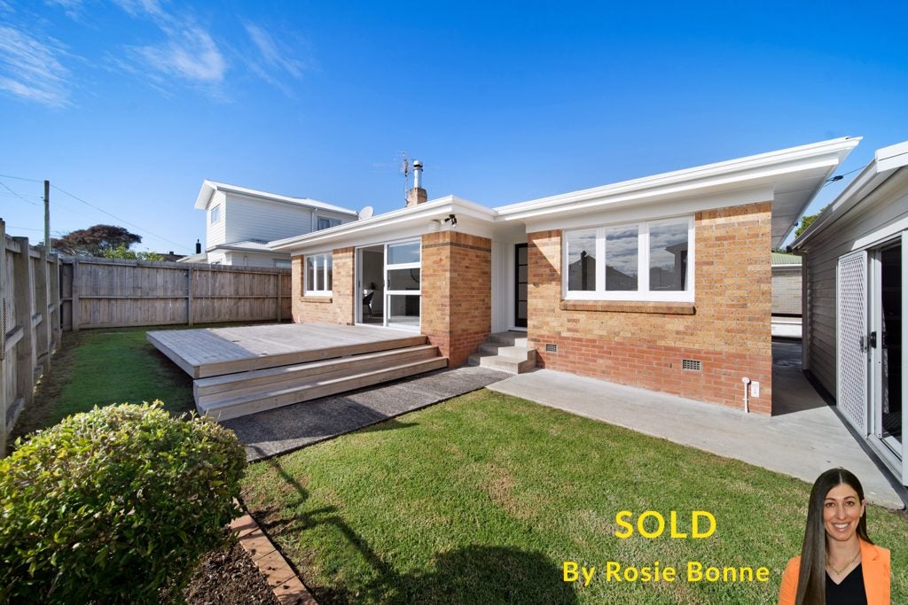 2 Royal Arch Place, Rosehill, Papakura - Carousel 1