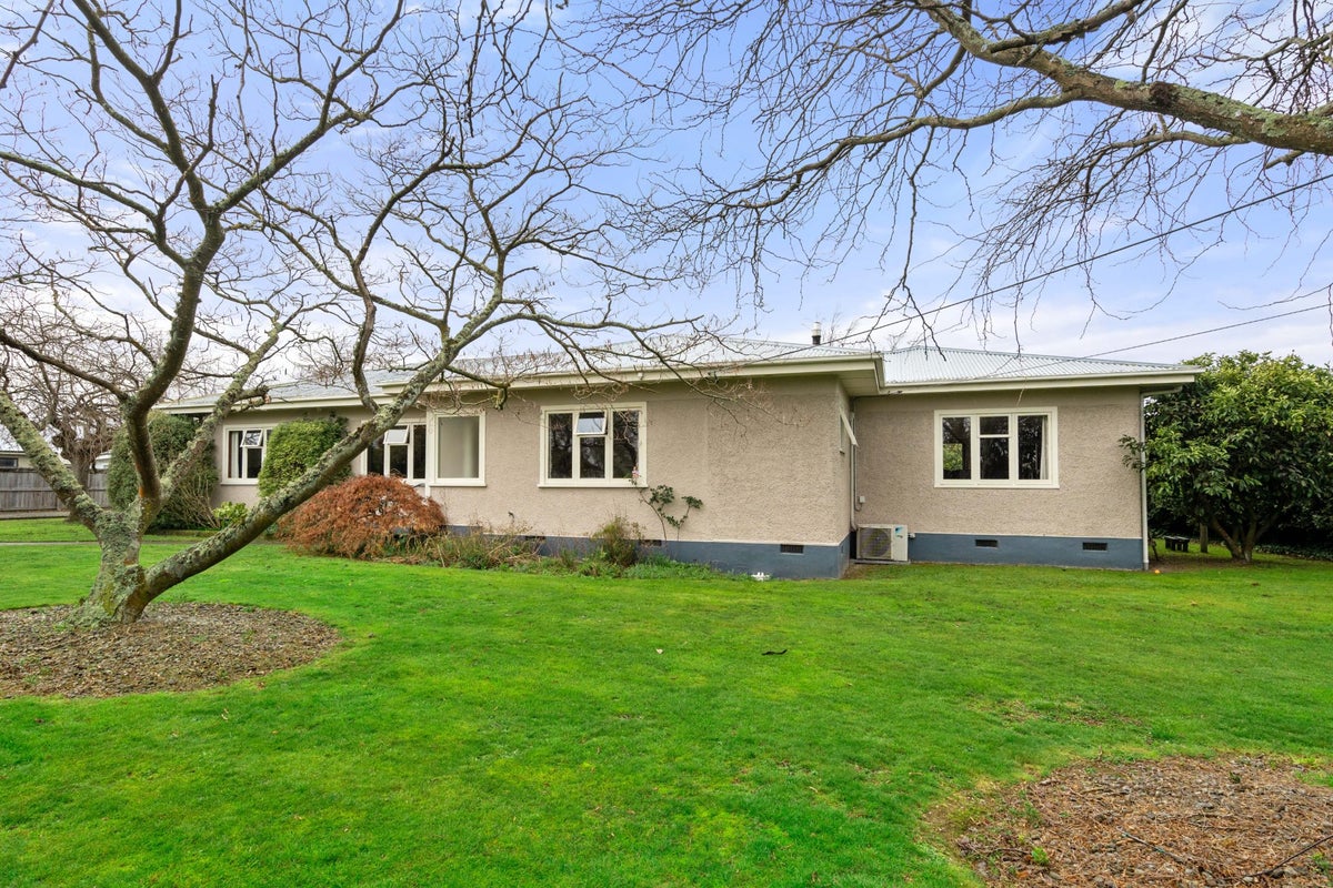 162 High Street, Solway, Masterton - Carousel 23
