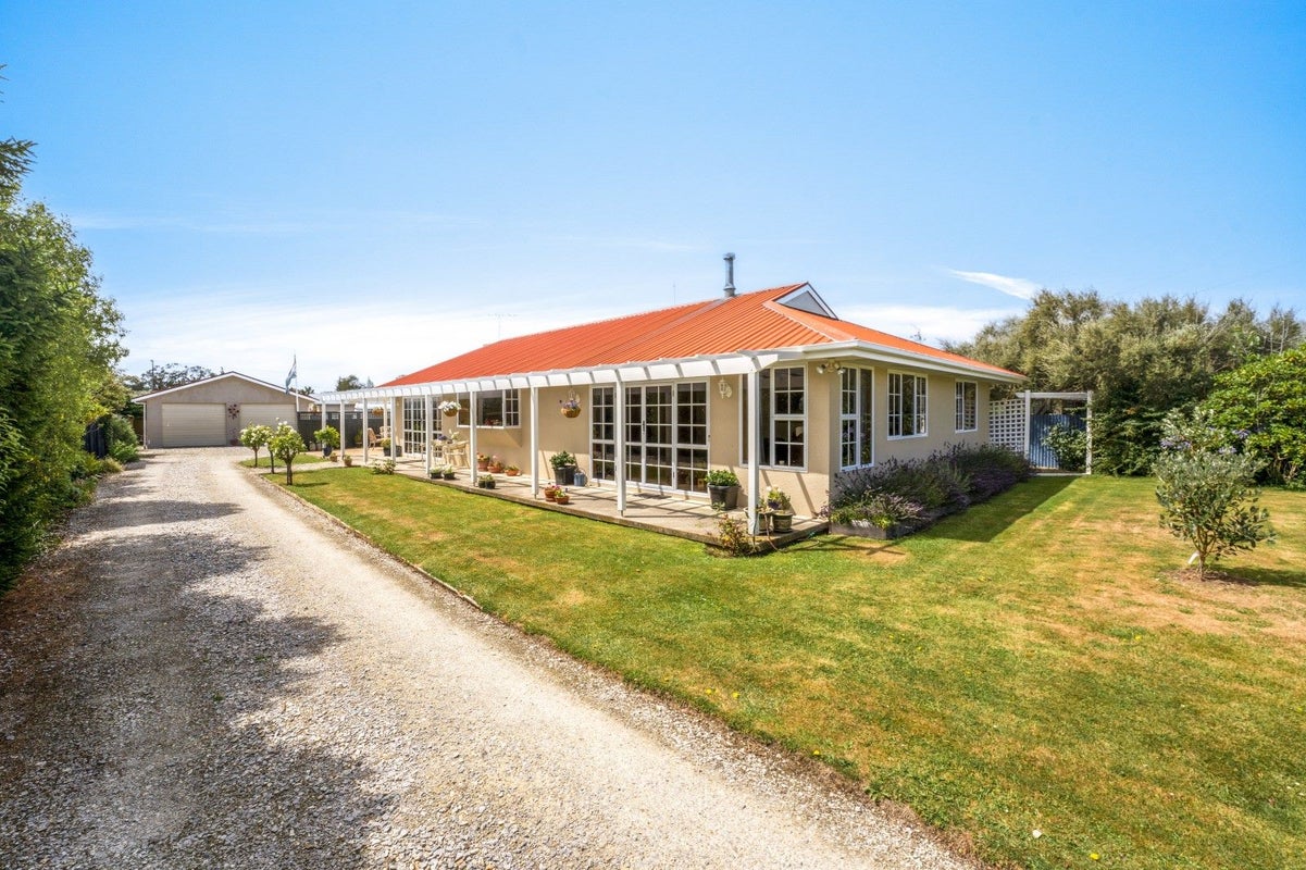 78 Thomas Street, Waikouaiti, Waikouaiti - Carousel 1