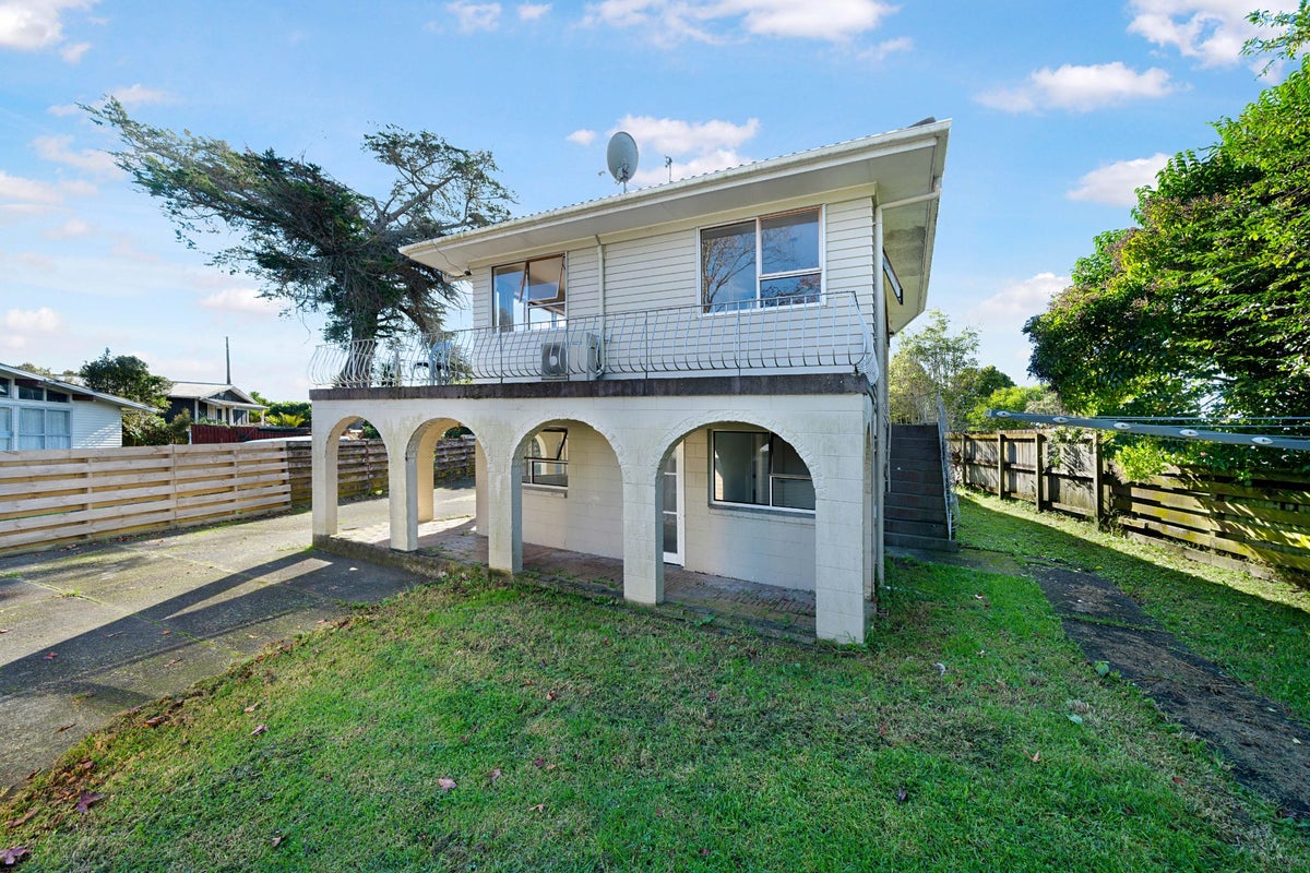 381 Triangle Road, Henderson, Auckland - Carousel 2